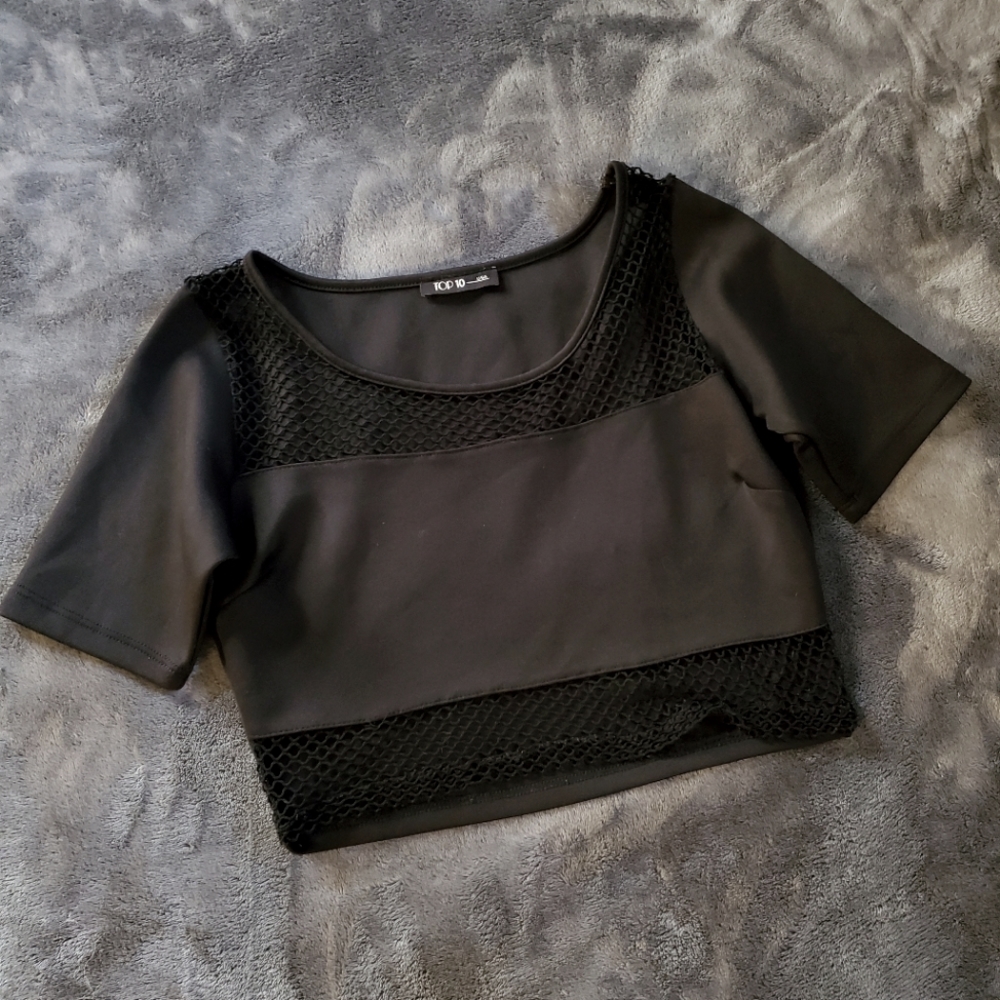 Punker Crop Top